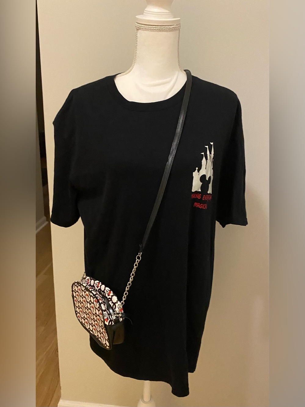 Anvil Black Short-Sleeve Disney Crew Tee XL & Minnie Purse Bundle